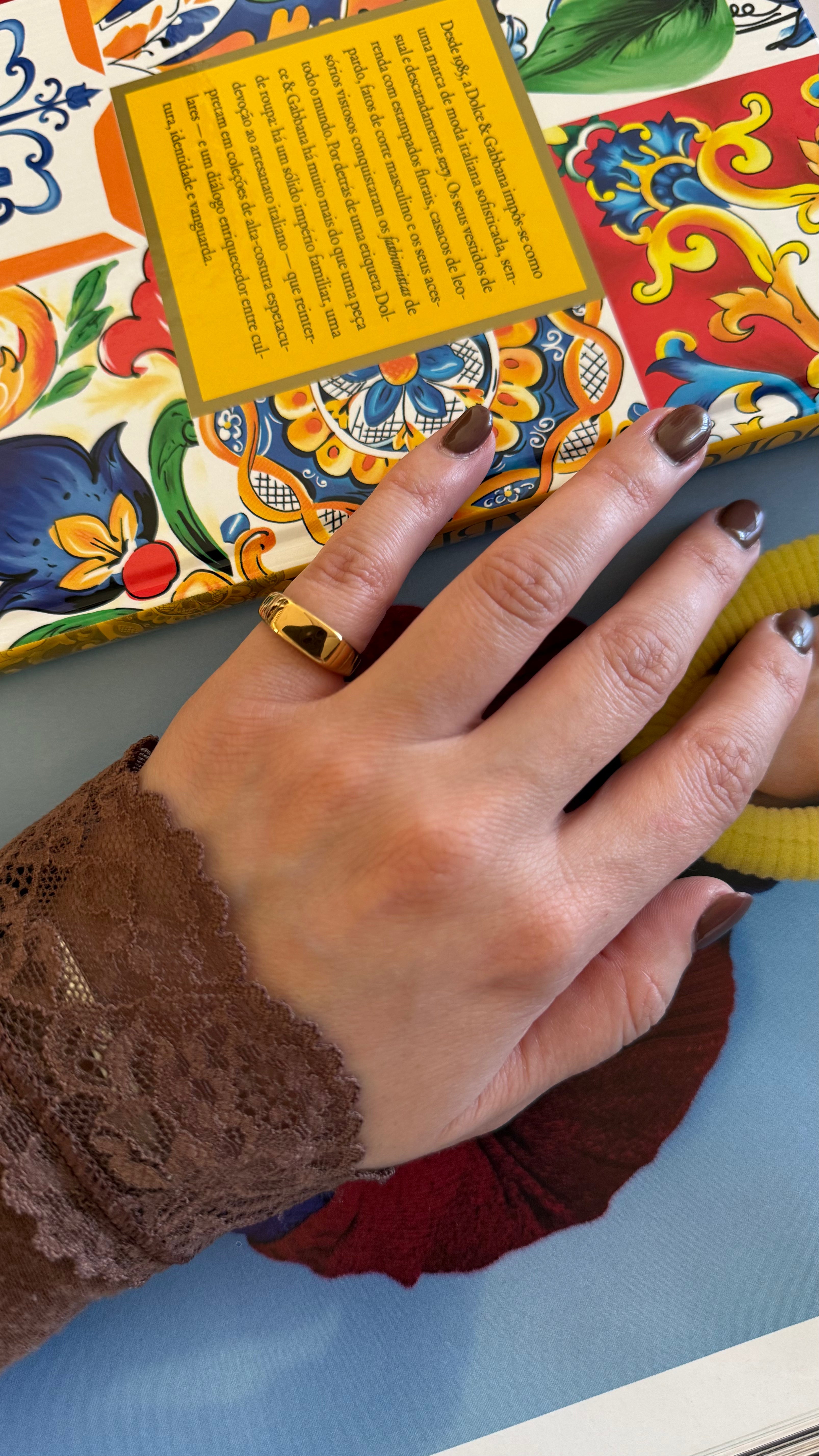 anel dourado mindinho